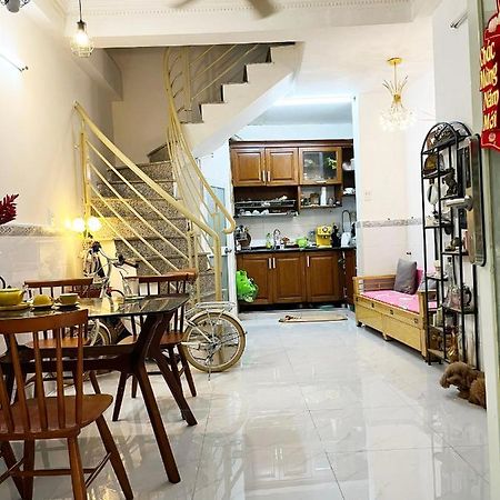 Homestay Ms. Hoa ホーチミン市 エクステリア 写真