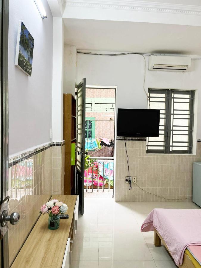 Homestay Ms. Hoa ホーチミン市 エクステリア 写真